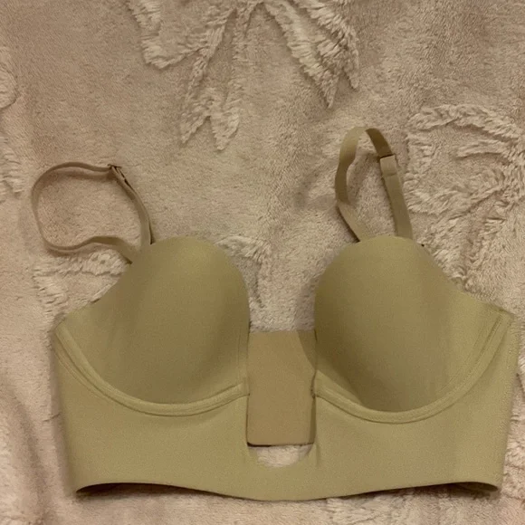 skims Deep plunge shapewear Bra convertible strapless extra straps - Picture 2 of 5